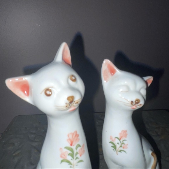 Andrea by Sadek Porcelain White With Flowers - Picture 3 of 10